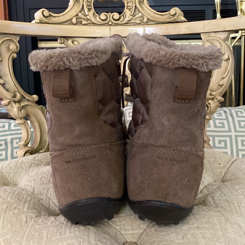 Columbia waterproof size 8.5 women’s boots. - Picture 3 of 4